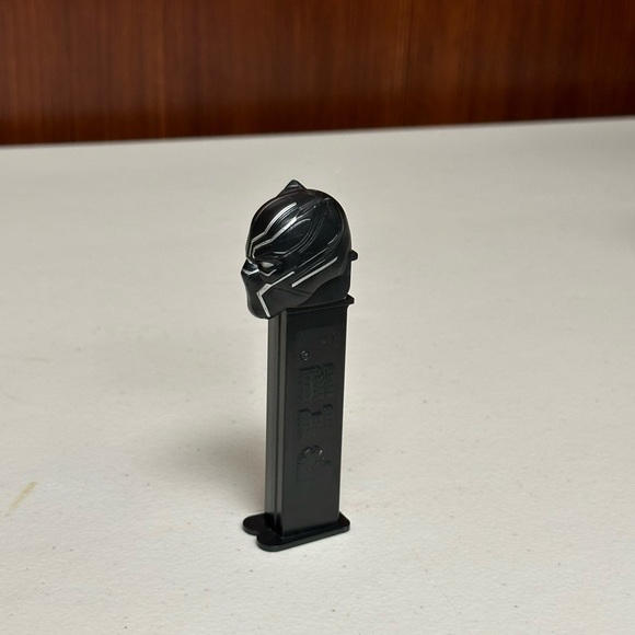 Marvel Black Panther PEZ Dispenser - Picture 10 of 11